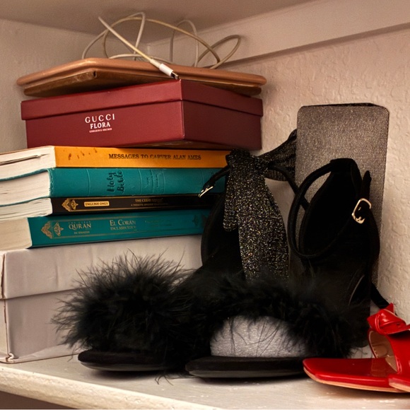 Dolce Vita Shoes - BADDIE BUBDLE ♥️ Black Feather Trim Women's Heels - Unbranded + Dolce Vita 9.5